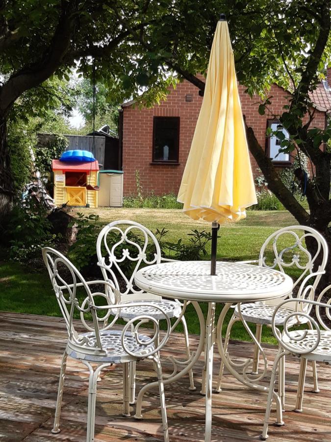 The White Dove Bed And Breakfast With Glamping Newark Showground Exterior foto