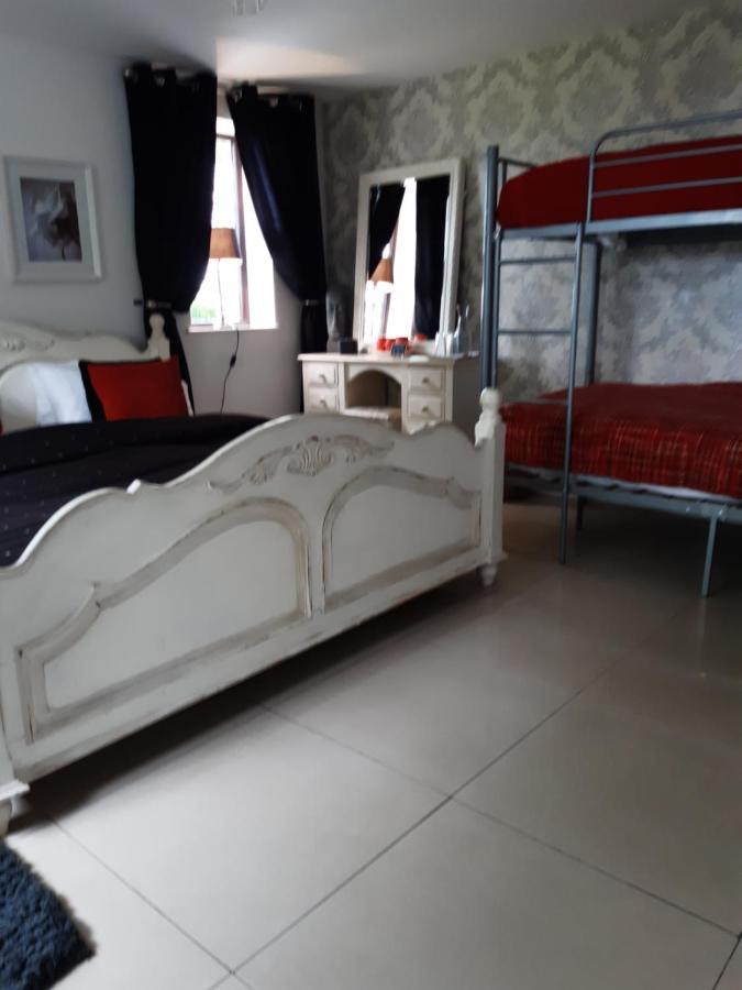 The White Dove Bed And Breakfast With Glamping Newark Showground Exterior foto