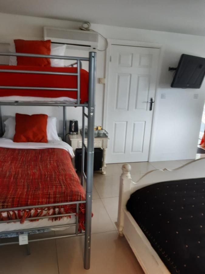 The White Dove Bed And Breakfast With Glamping Newark Showground Exterior foto