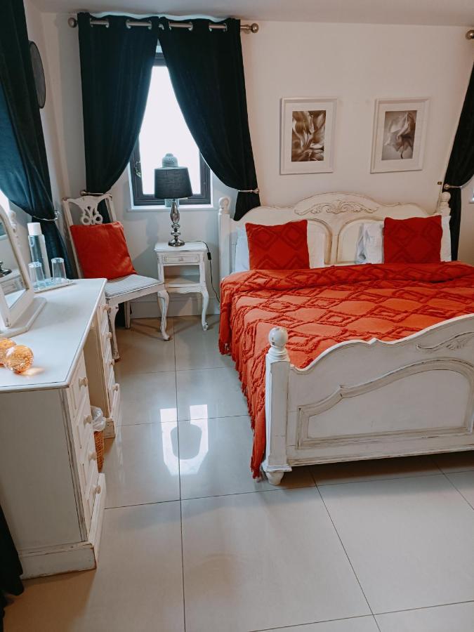 The White Dove Bed And Breakfast With Glamping Newark Showground Exterior foto